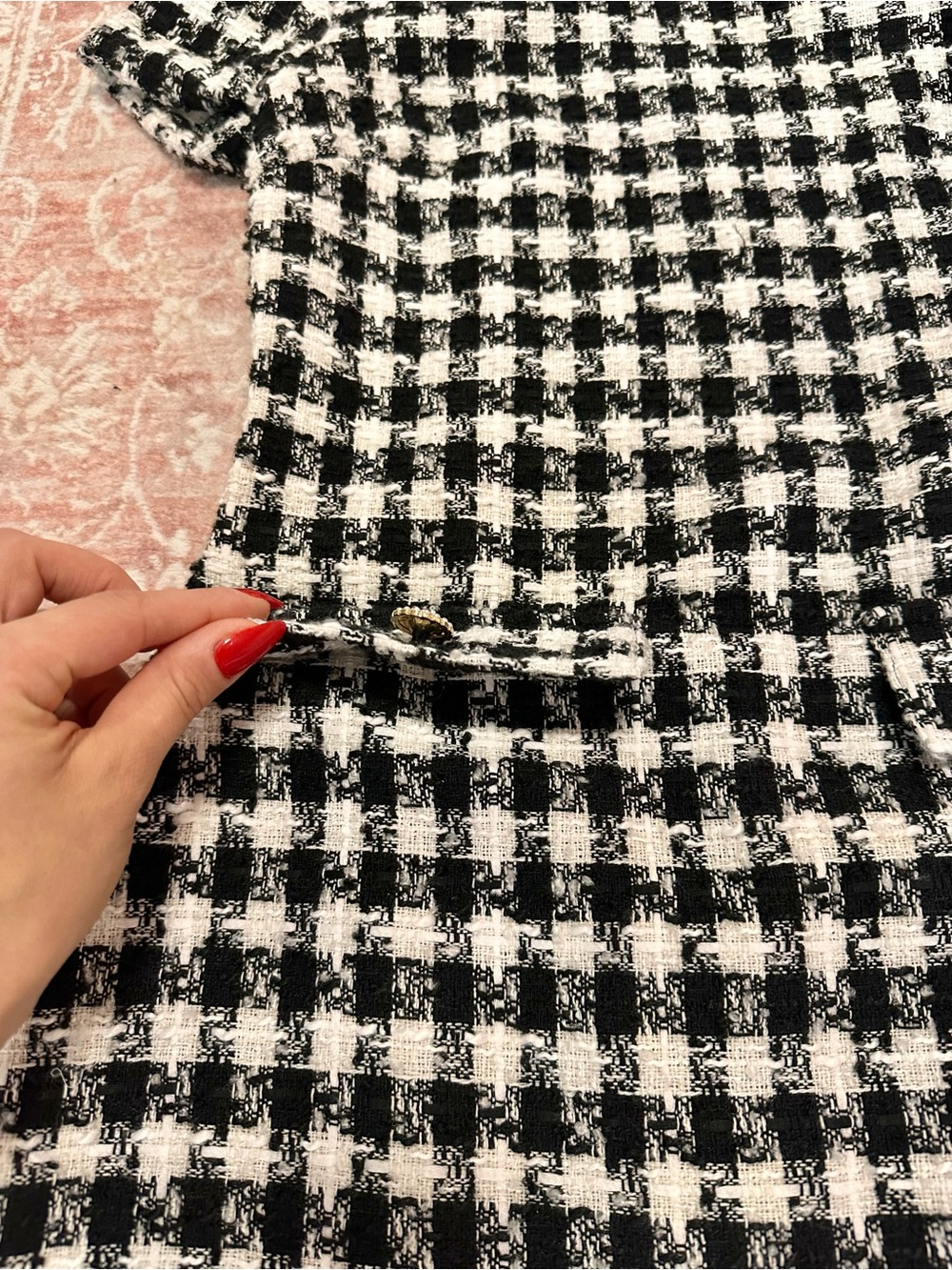 Like New 🖤 Tweed Houndstooth Mini Dress - Picture 3 of 11